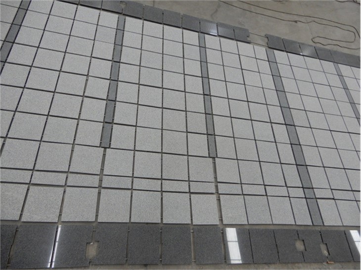 Hálvarnar gólfflísar að utan