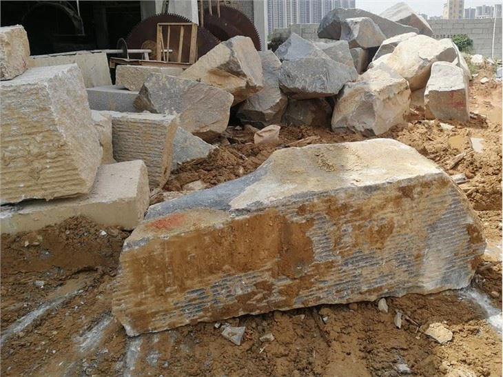 Porphyry blocks