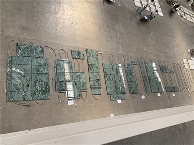 Dökkgræn steinflísar