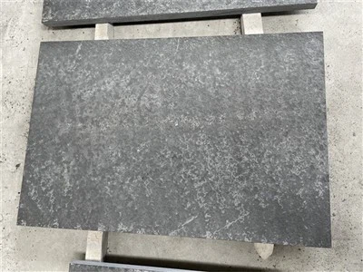 Grey Stone heimreið