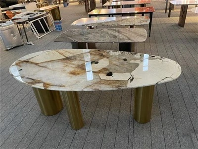 Marmara borðstofuborð sporöskjulaga